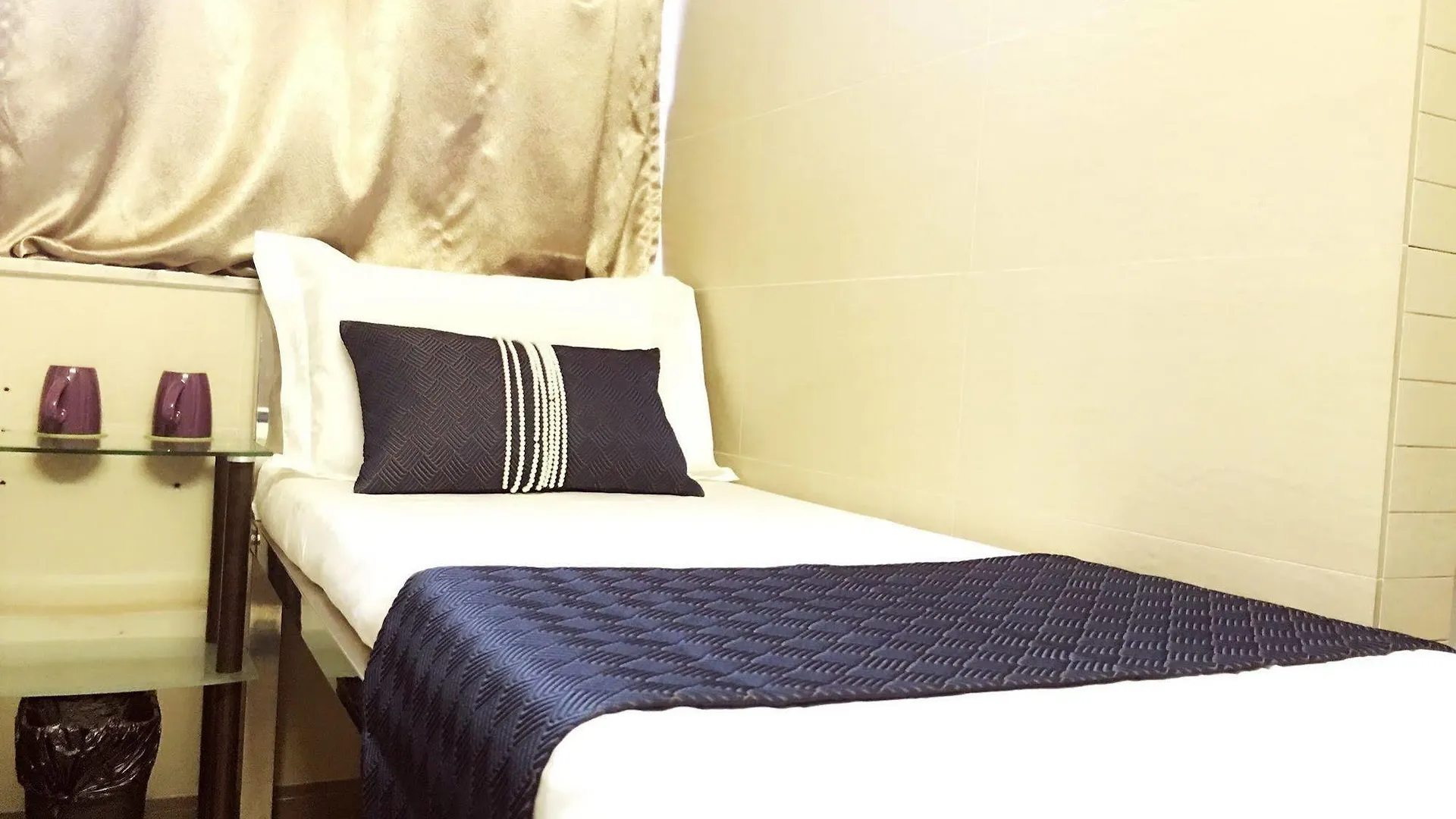 New Grand Guest House Hong Kong